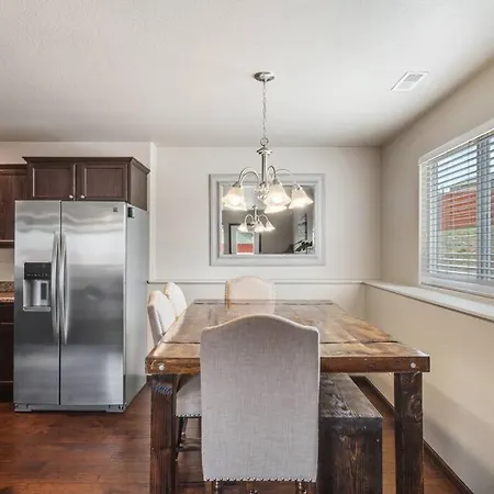 Large Home In The Most Convenient Location